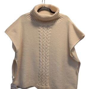 NWT. Cream Colored Cable Knit Poncho. OSFM.
